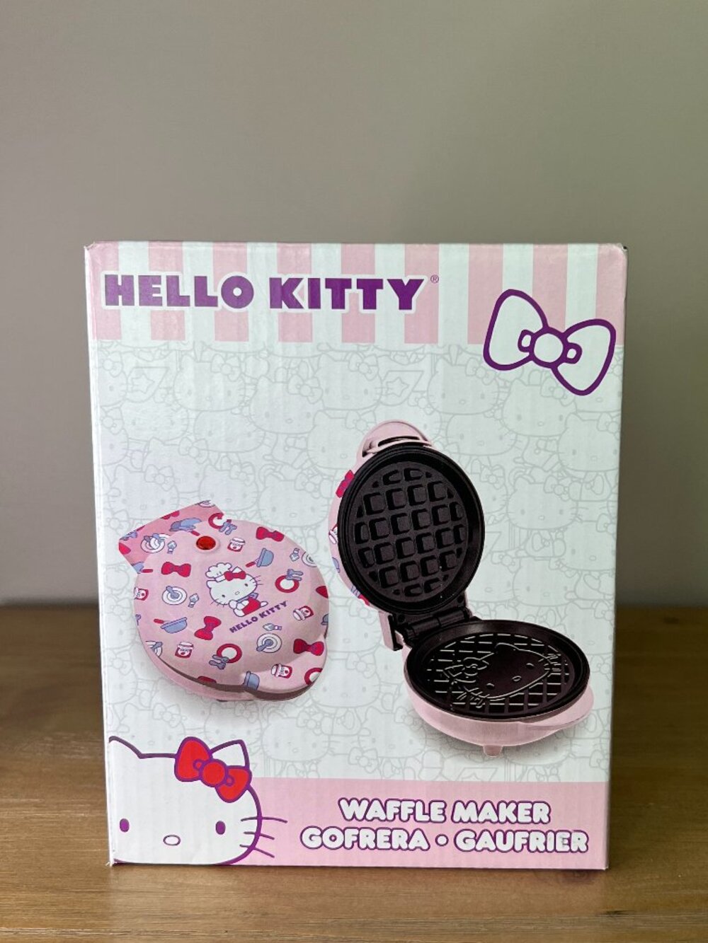 Hello Kitty Mini Waffle Maker Pink Uncanny Brands Sanrio NIB